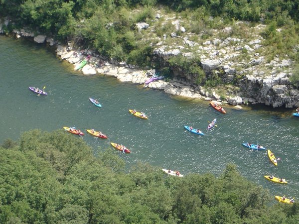 Les campings avec piscine dans le lubéron