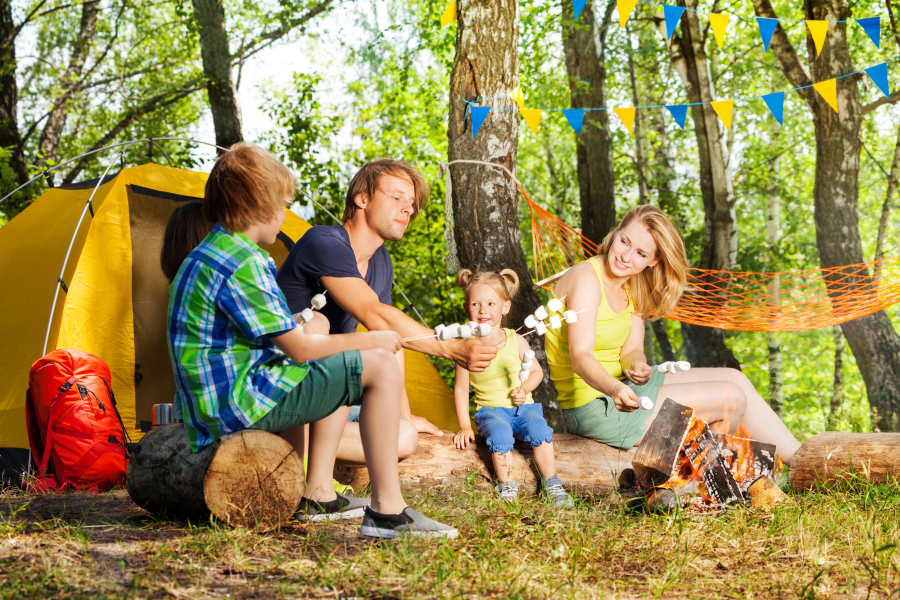 famille en camping Lozere